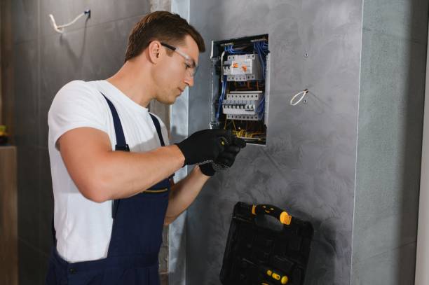 Best Emergency Electrical Repair  in Fuller Heights, FL